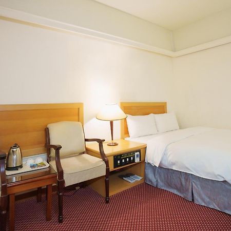 Oriental Hotel Tainan Extérieur photo