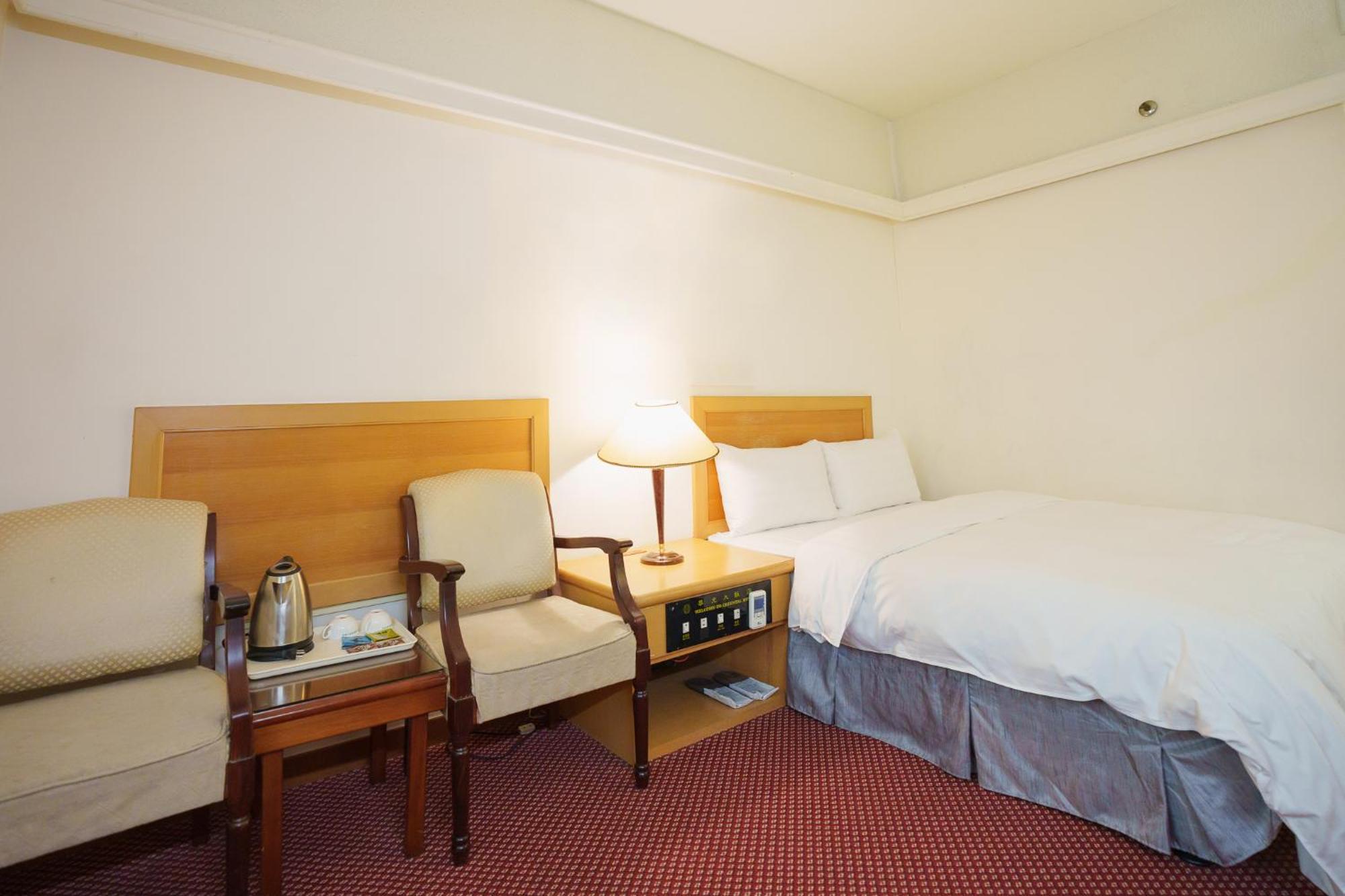 Oriental Hotel Tainan Extérieur photo