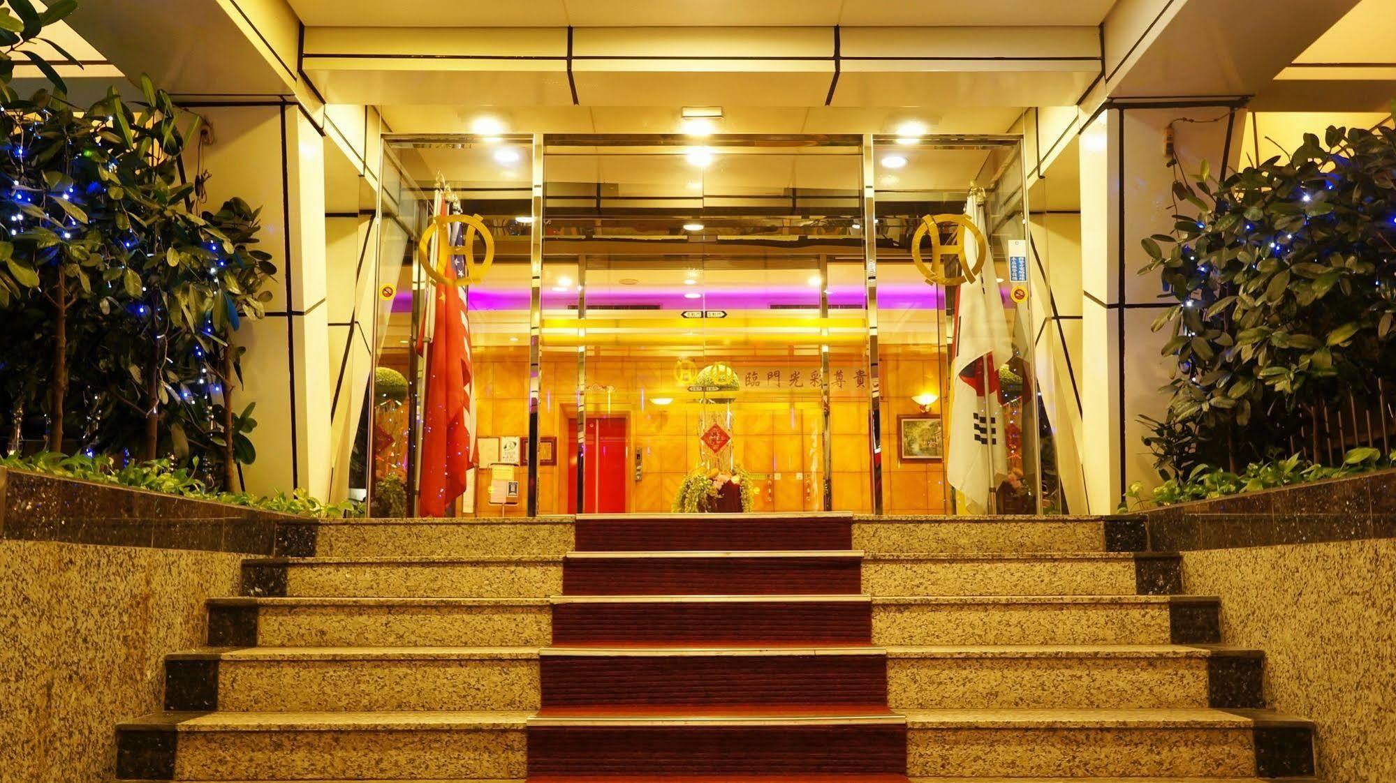 Oriental Hotel Tainan Extérieur photo