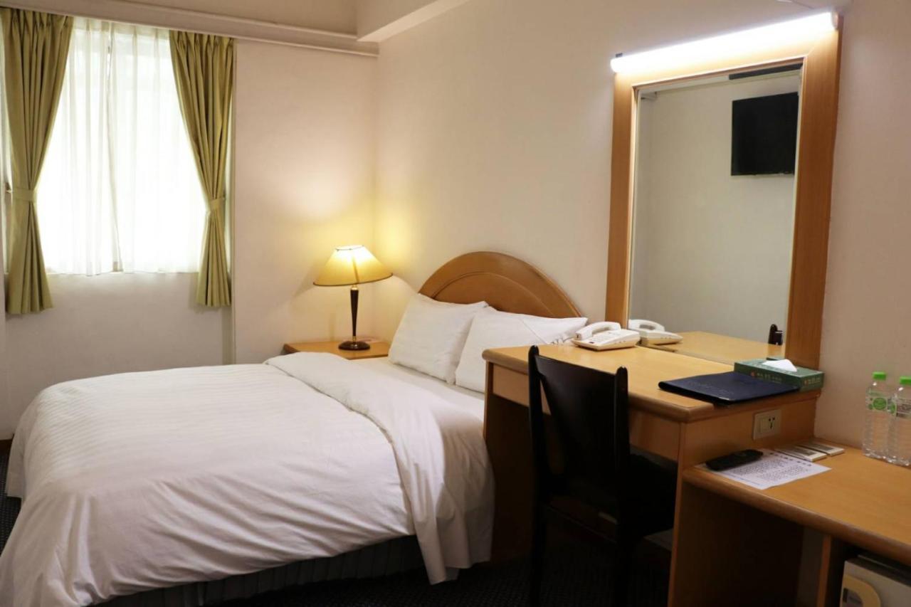 Oriental Hotel Tainan Extérieur photo