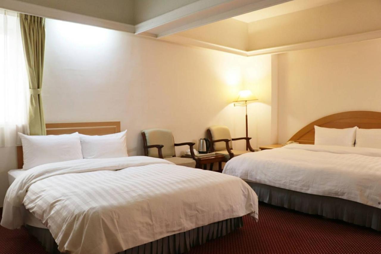 Oriental Hotel Tainan Extérieur photo